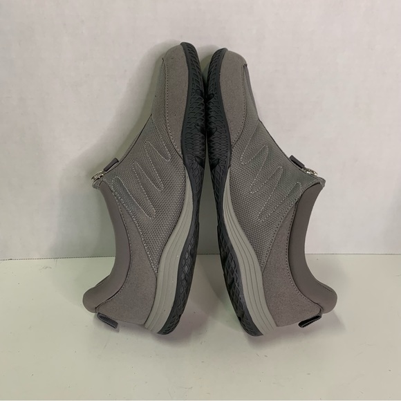 Easy Spirit Women’s Grey Zip Closure Sneakers Size 9.5 Wide - Picture 5 of 10
